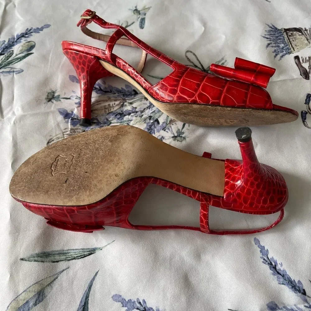 ‎Stuart Weitzman Red Croc Embossed Sandal heels